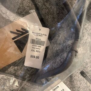 Men’s XXL Full Zip Fleece Jacket/Sweater, Brand New has never been opened